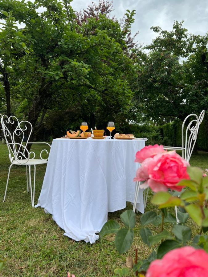 L'ESCALE Chambres et table d'hôtes Verdun-sur-le-Doubs Extérieur photo