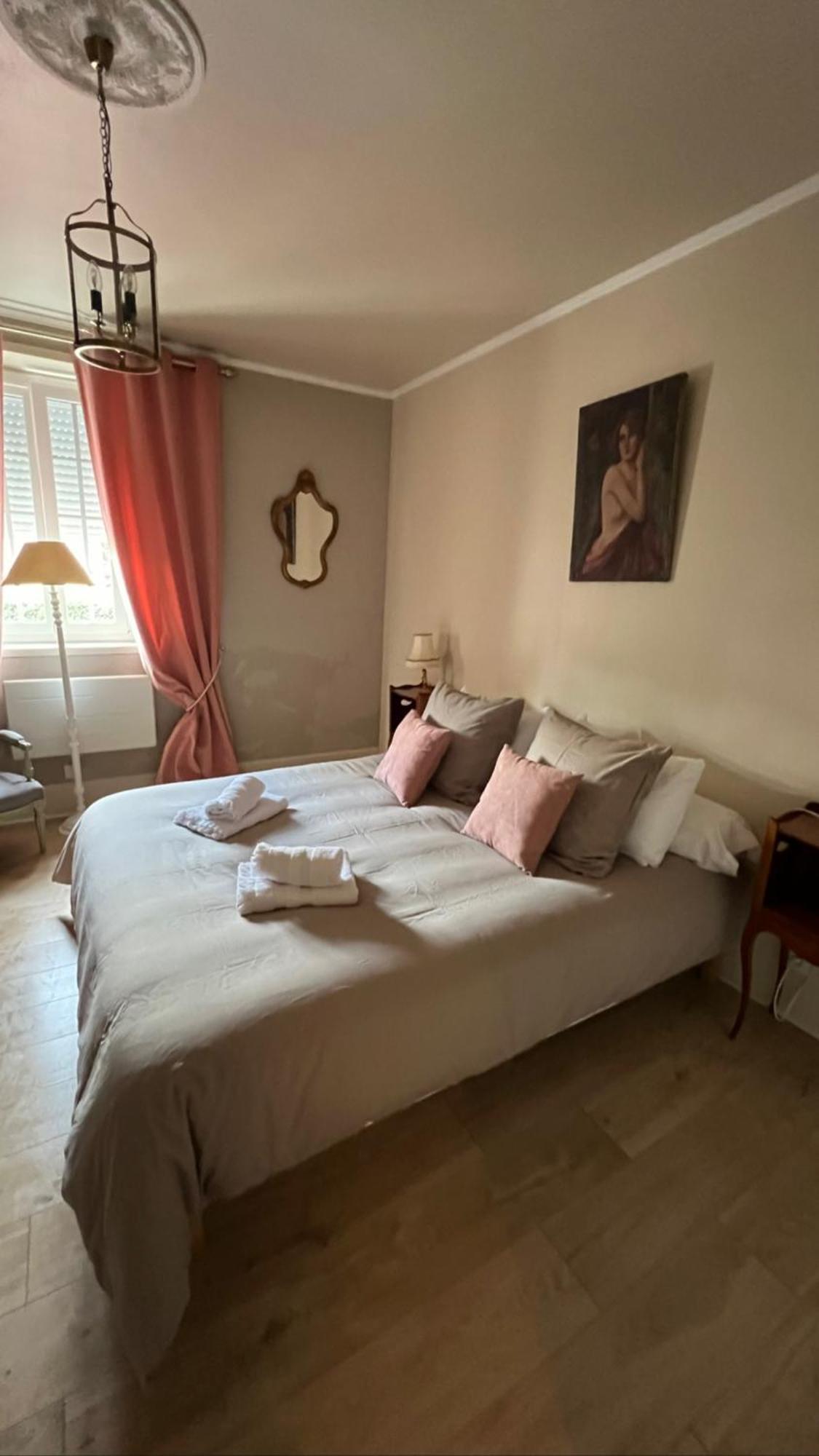 L'ESCALE Chambres et table d'hôtes Verdun-sur-le-Doubs Extérieur photo