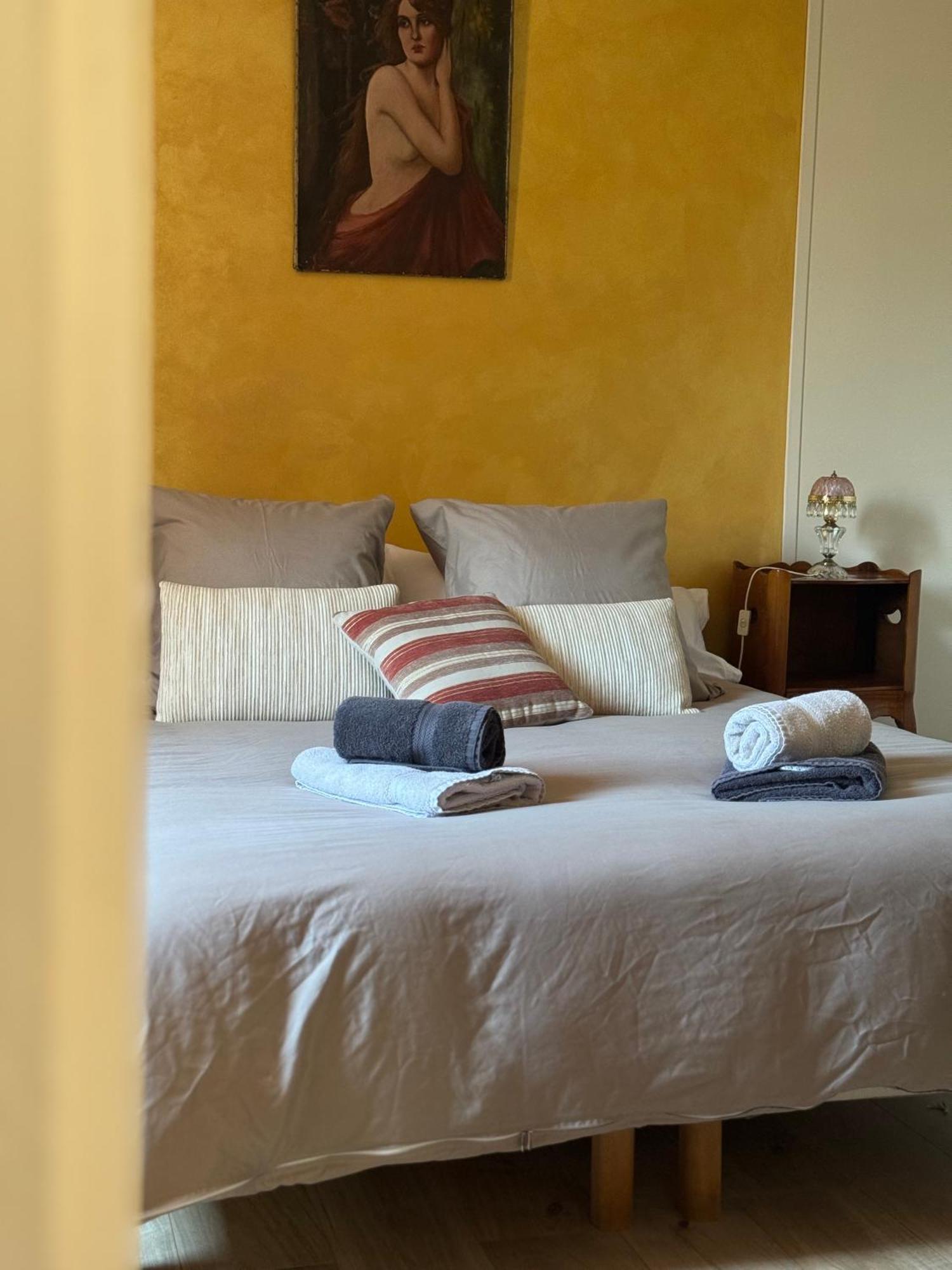 L'ESCALE Chambres et table d'hôtes Verdun-sur-le-Doubs Extérieur photo